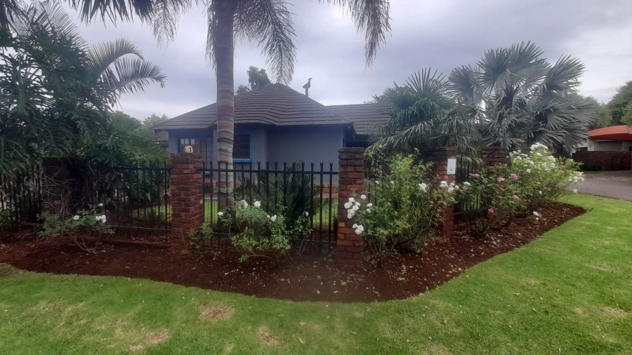 3 Bedroom Property for Sale in Melodie North West